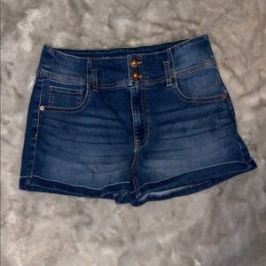 No Boundaries High-Waisted Dark Blue Jean Shorts - Size 15